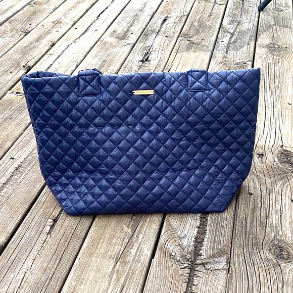 Do everything in love Handbags - Medium quilted bag in Navy